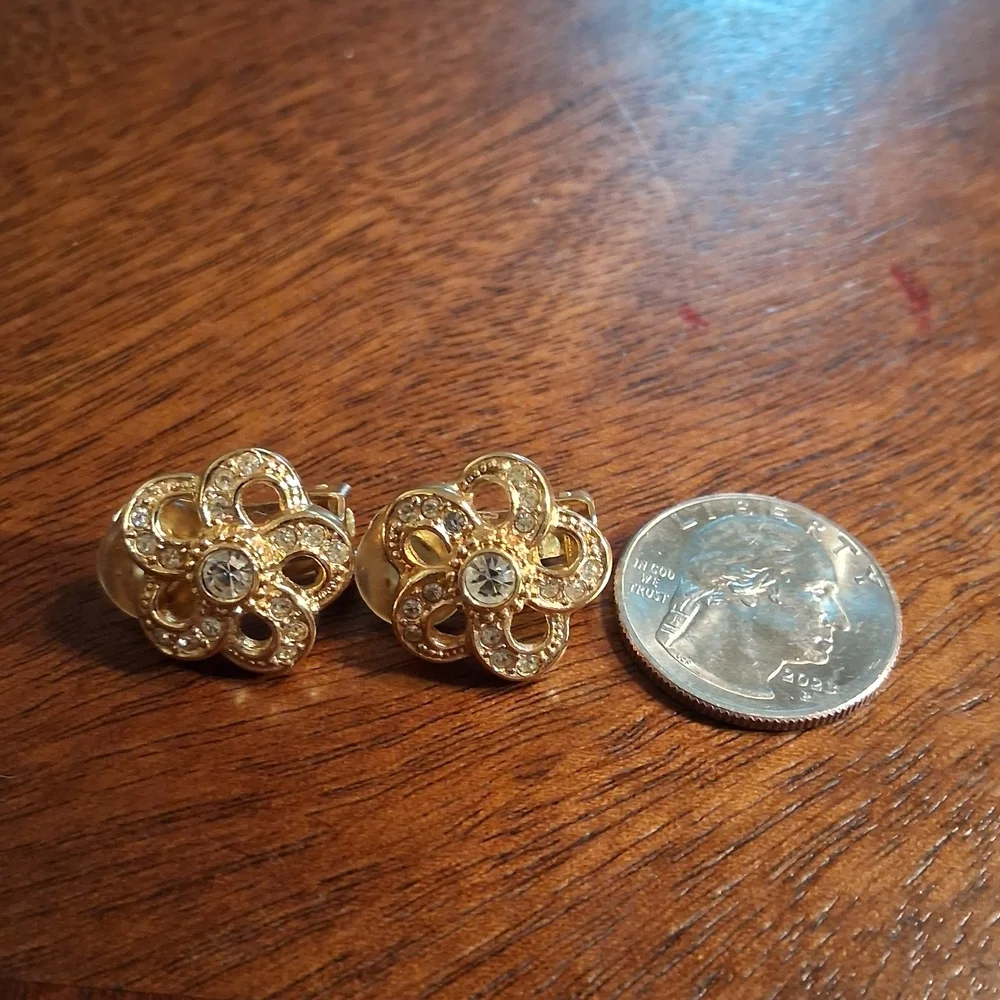 Gold Flower Stud Earrings - Picture 3 of 7